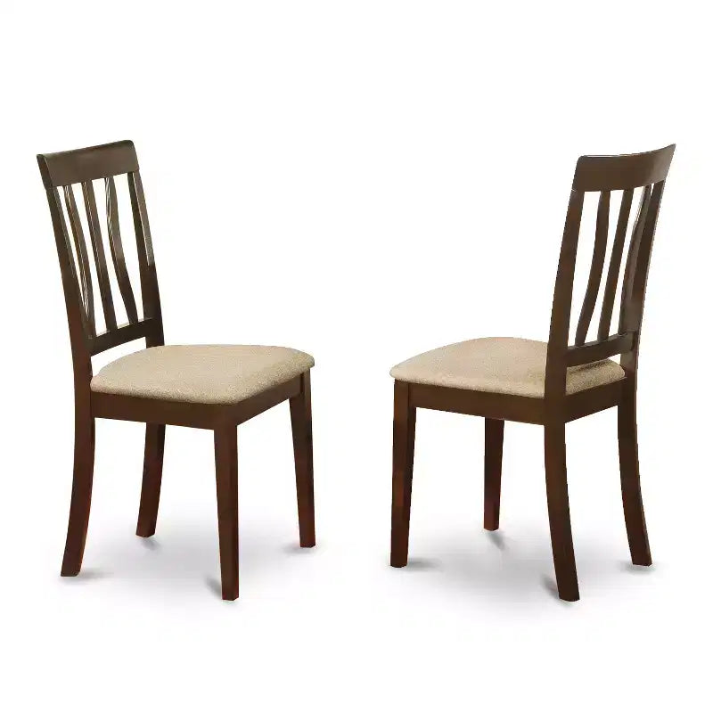 Tavolo da pranzo in legno massello con finitura rovere rustico a 5 pezzi con 4 sedie Parson - Set 4